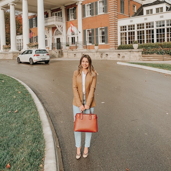 Meet your Posher, Beata - Picture 1 of 1